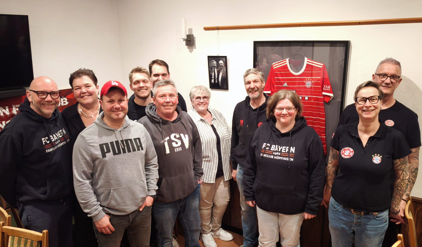 Die Vorstandschaft von Höpfingen'82